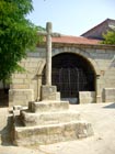 Iglesia y Cruz