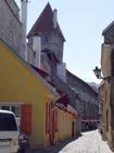 Mercadillo y murallas